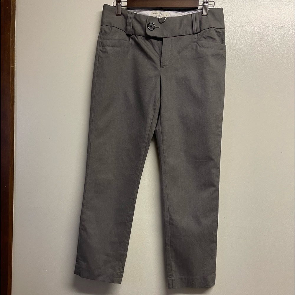 Banana Republic grey crop trousers